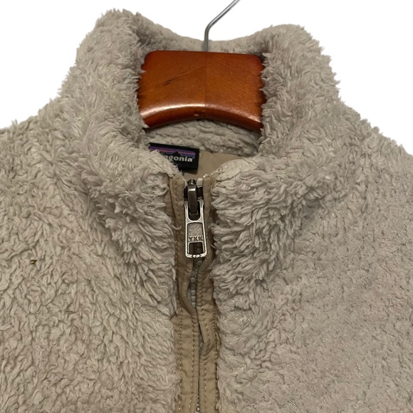 Patagonia Shearling Teddy Mock Neck Zip Front Jacket Size M - Picture 2 of 7